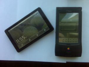 iMito iM7 with a 15-year-old Apple Newton